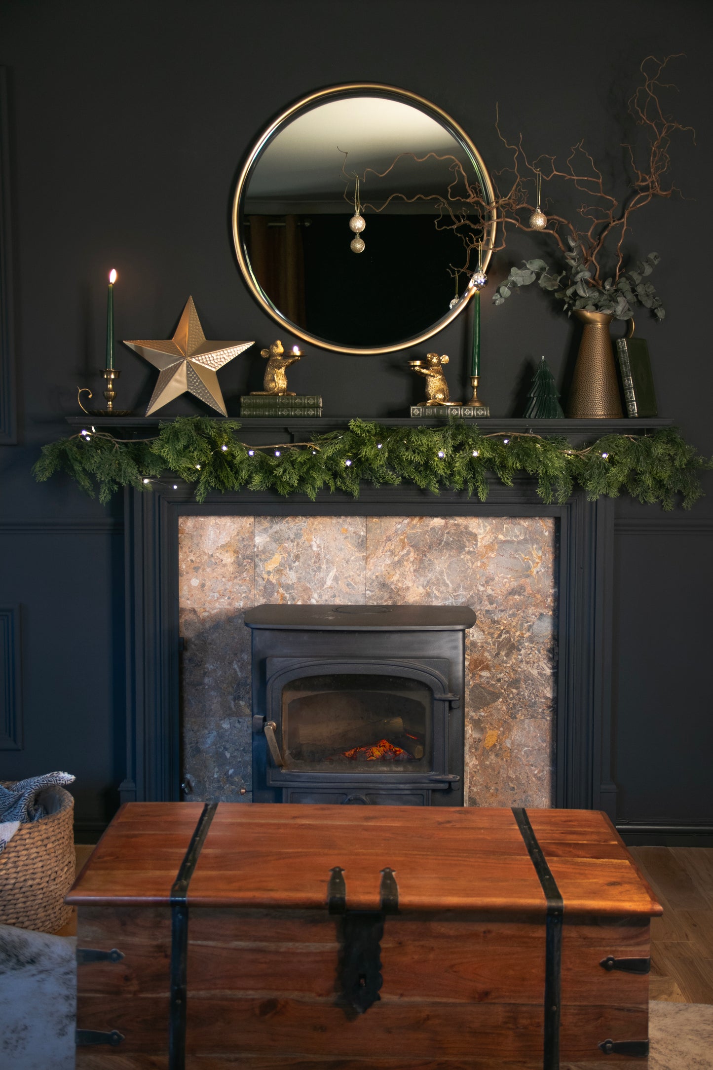 Pre-Lit Pine Christmas Garland