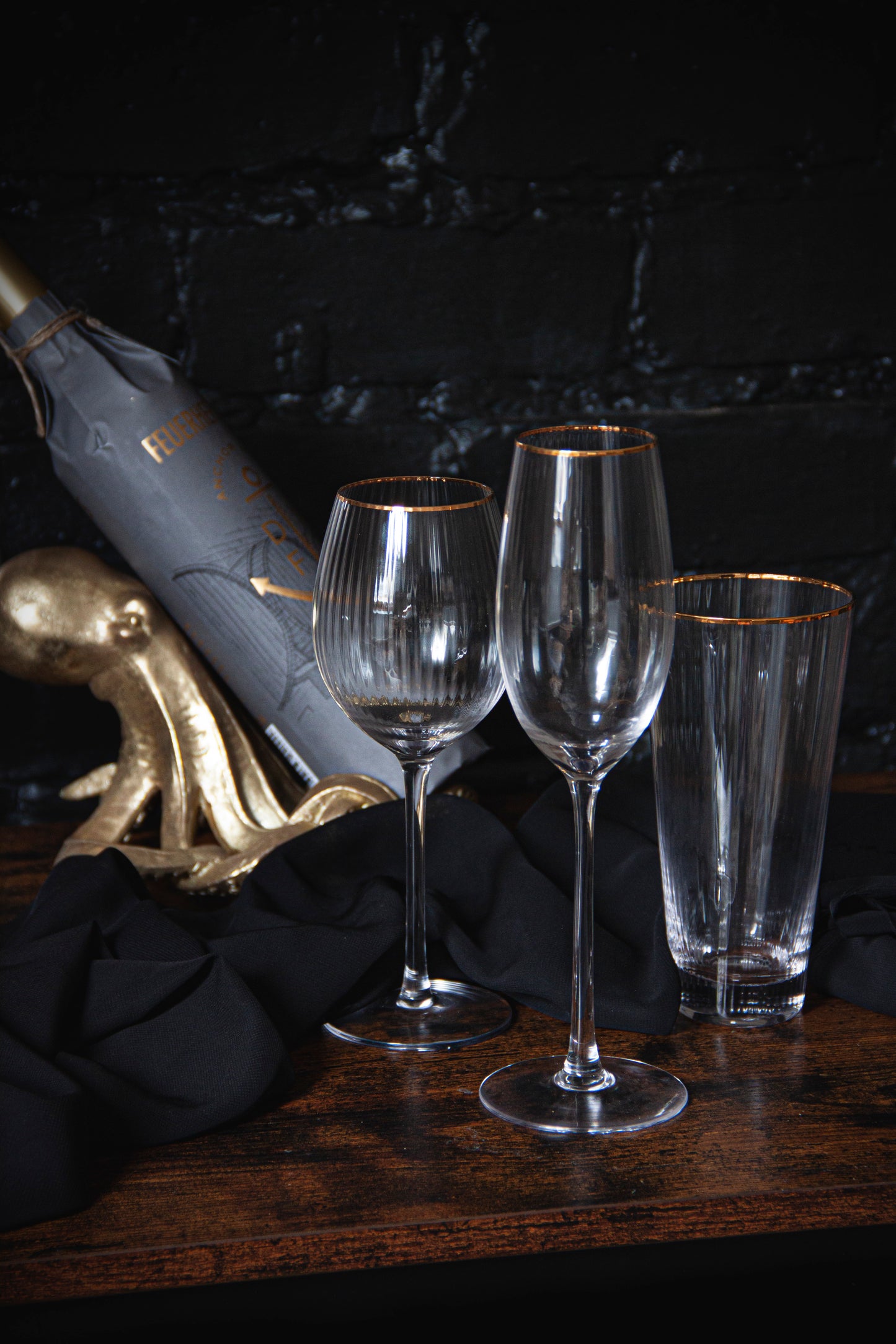 Traditional Champagne Flutes with Gold Rims - Set of 2