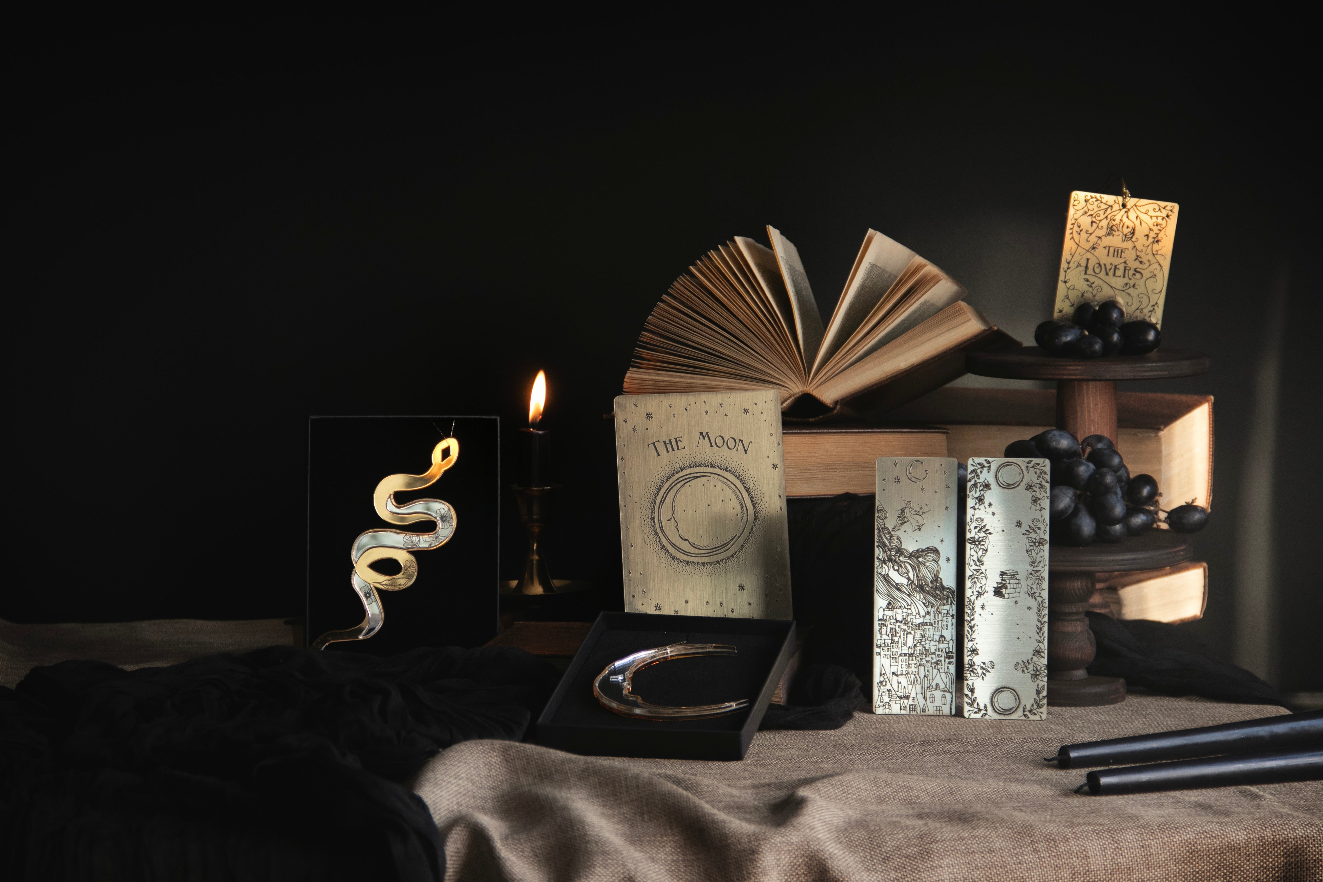 3 for 2: Festive Decor & Gifts