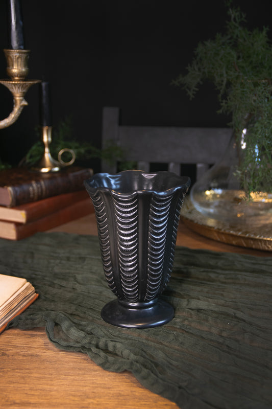 Dartmouth Pottery Black Scallop Vase | Pre-Loved