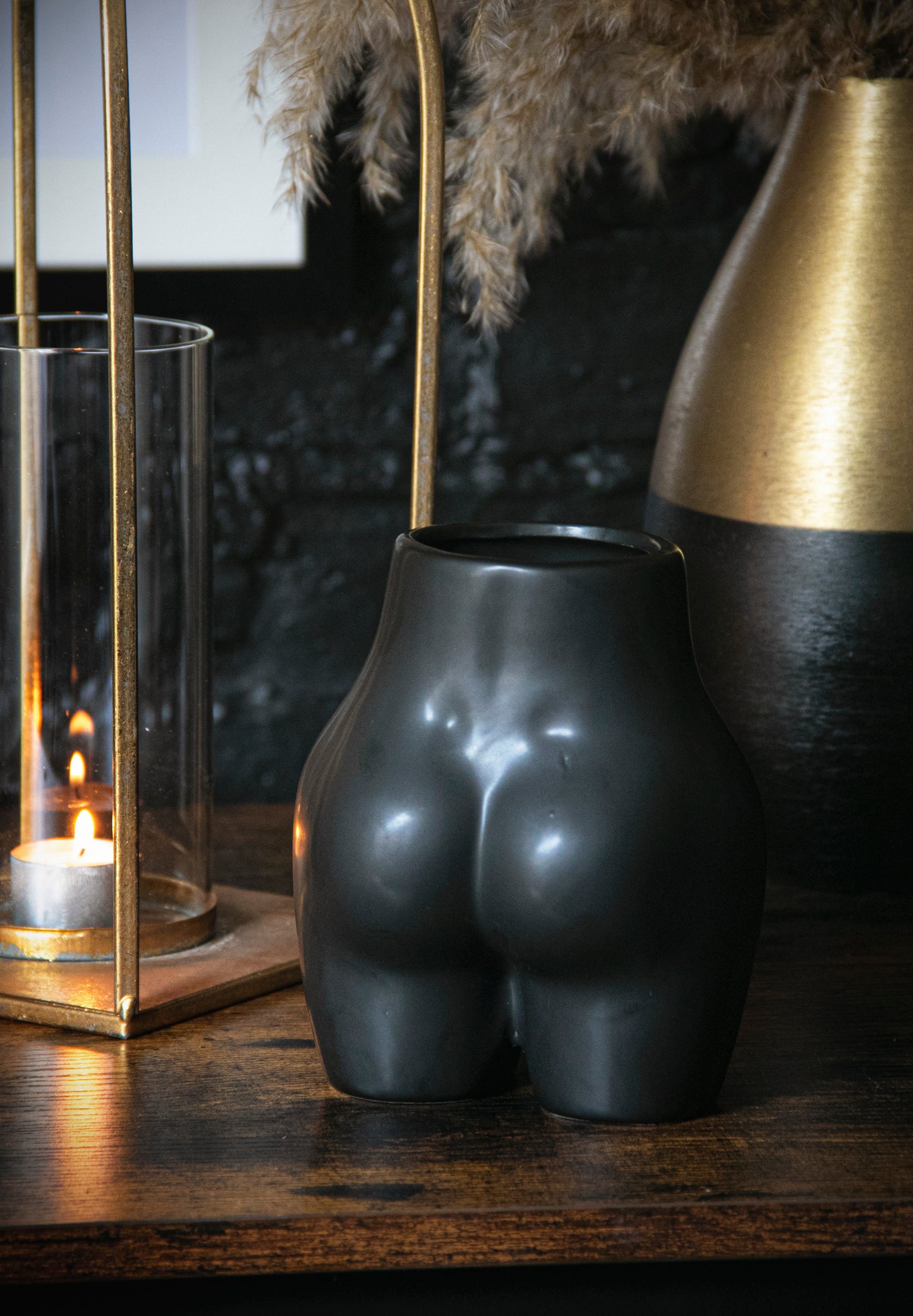 The Booty Vase - Black