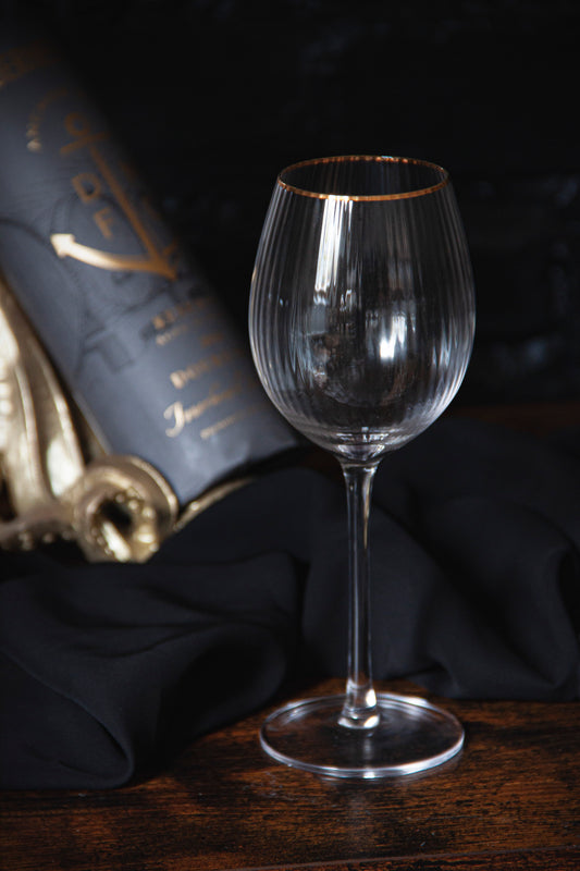 Traditional Wine Glasses with Gold Rims - Set of 2